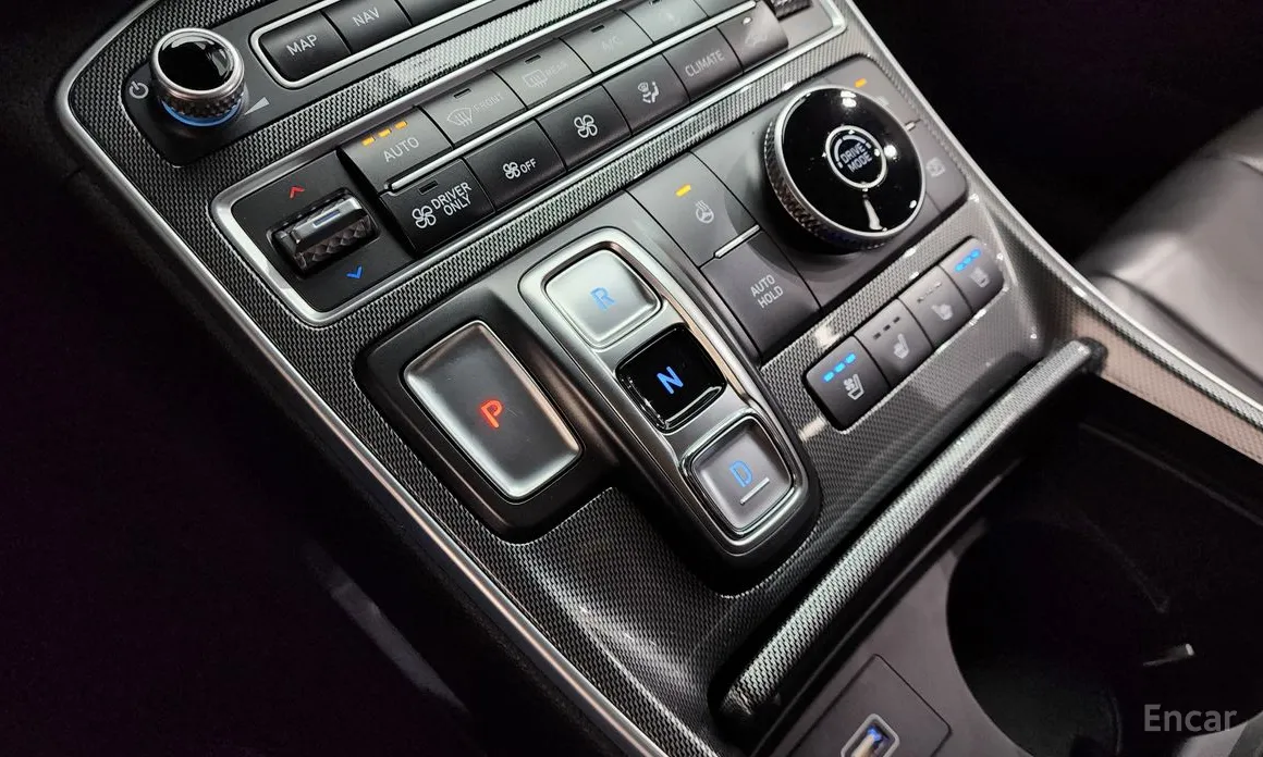 Zdjęcie 9 - Hyundai Santa Fe
