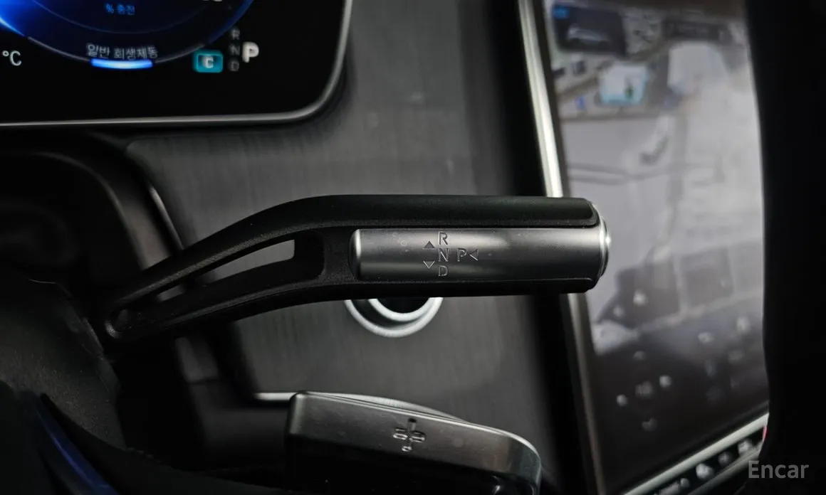 Фото 9 - Mercedes-Benz EQS