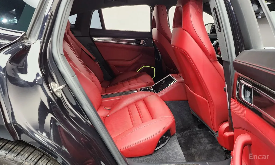 Porsche Panamera 2017 2.9 AWD Platinum Edition