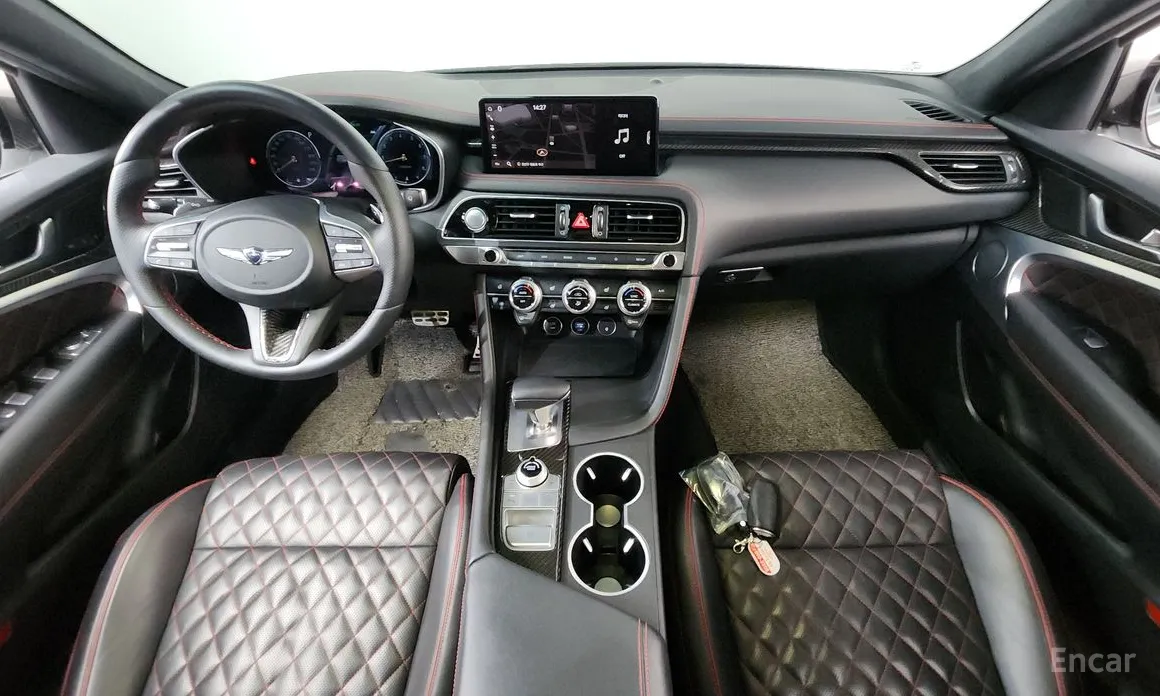 Photo 7 - Genesis G70