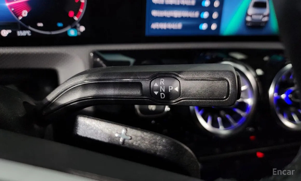 Фото 9 - Mercedes-Benz A-Class