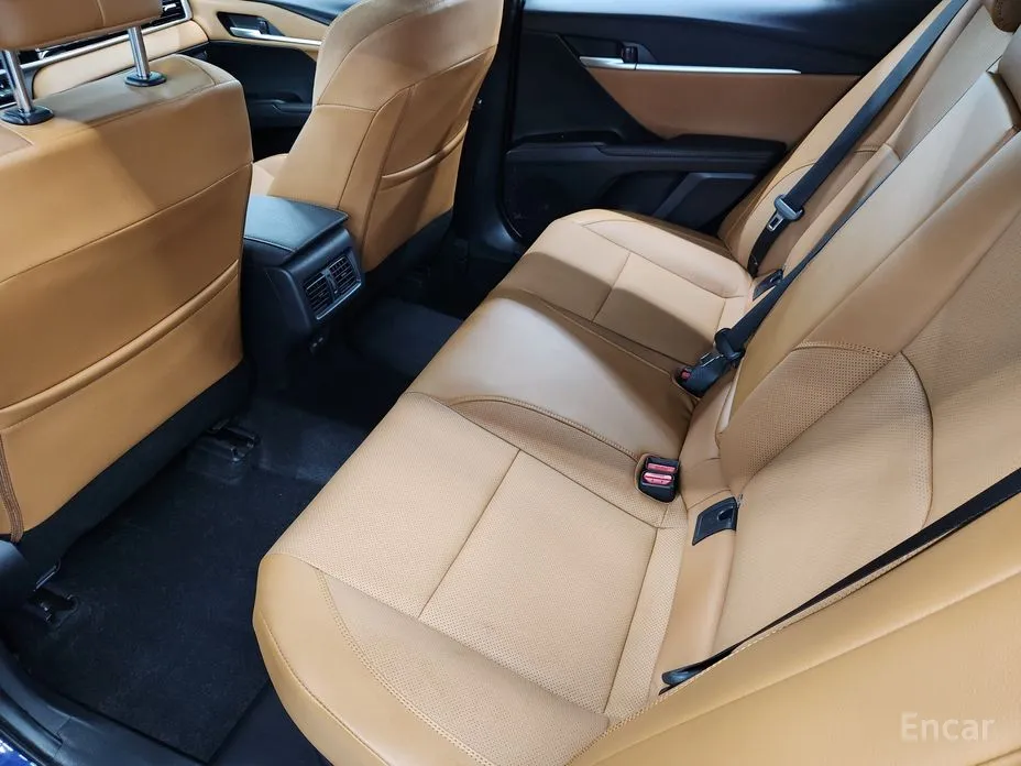 Toyota Camry 2024 2.5 XLE Hybrid