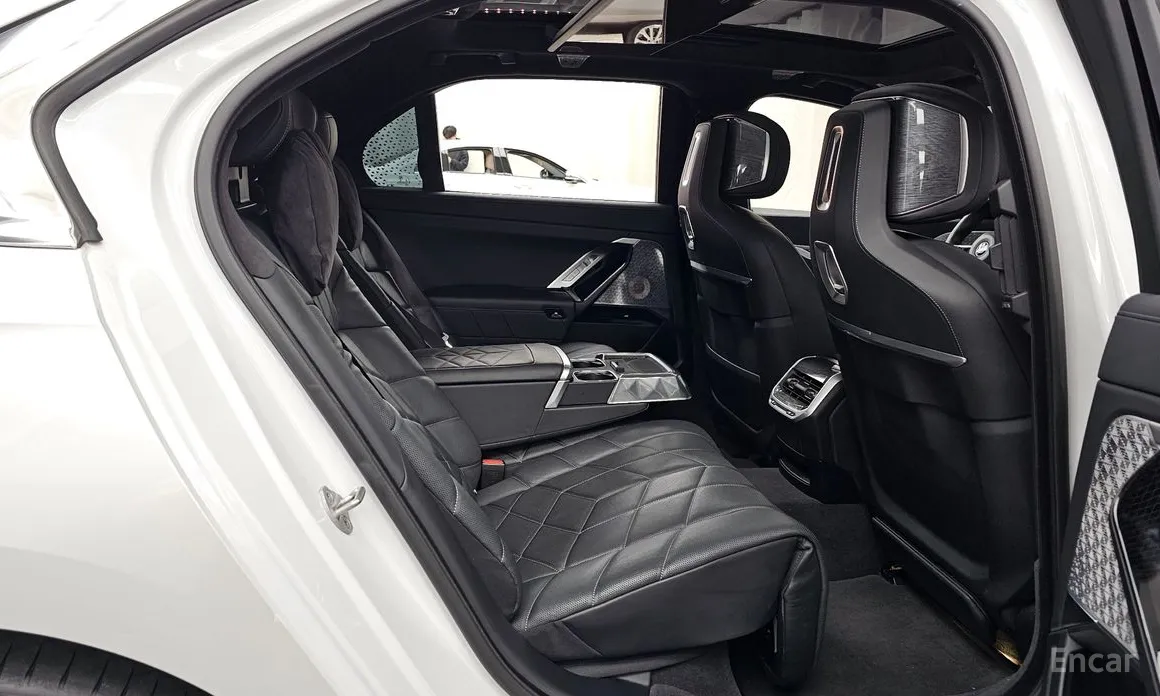 BMW i7 2022 xDrive 60 M sport