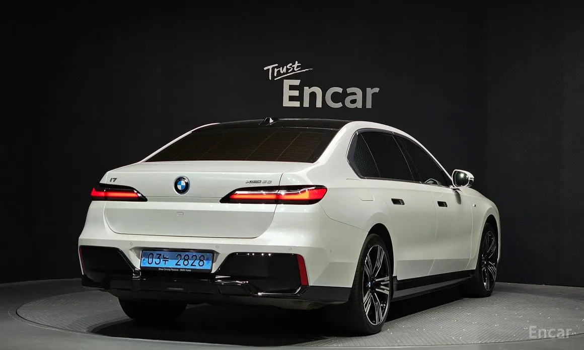 BMW i7 2022 xDrive 60 M sport