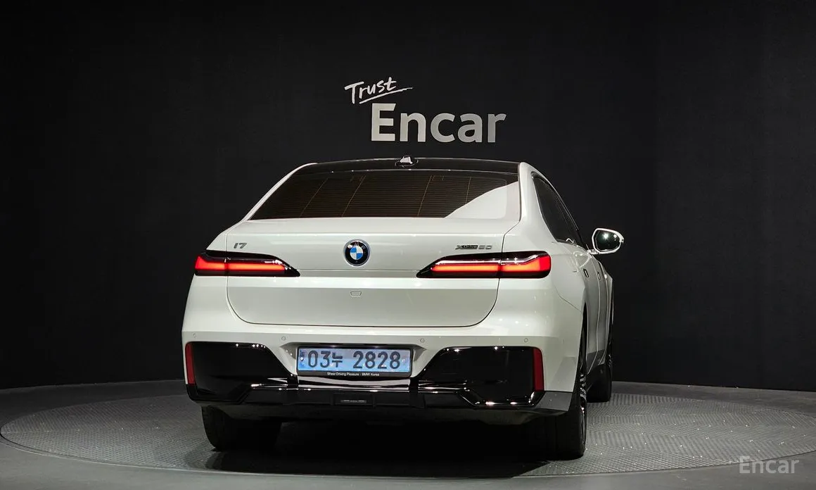 BMW i7 2022 xDrive 60 M sport
