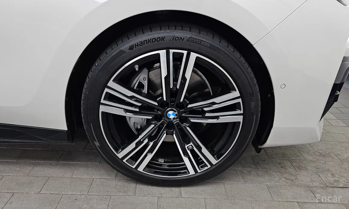 BMW i7 2022 xDrive 60 M sport