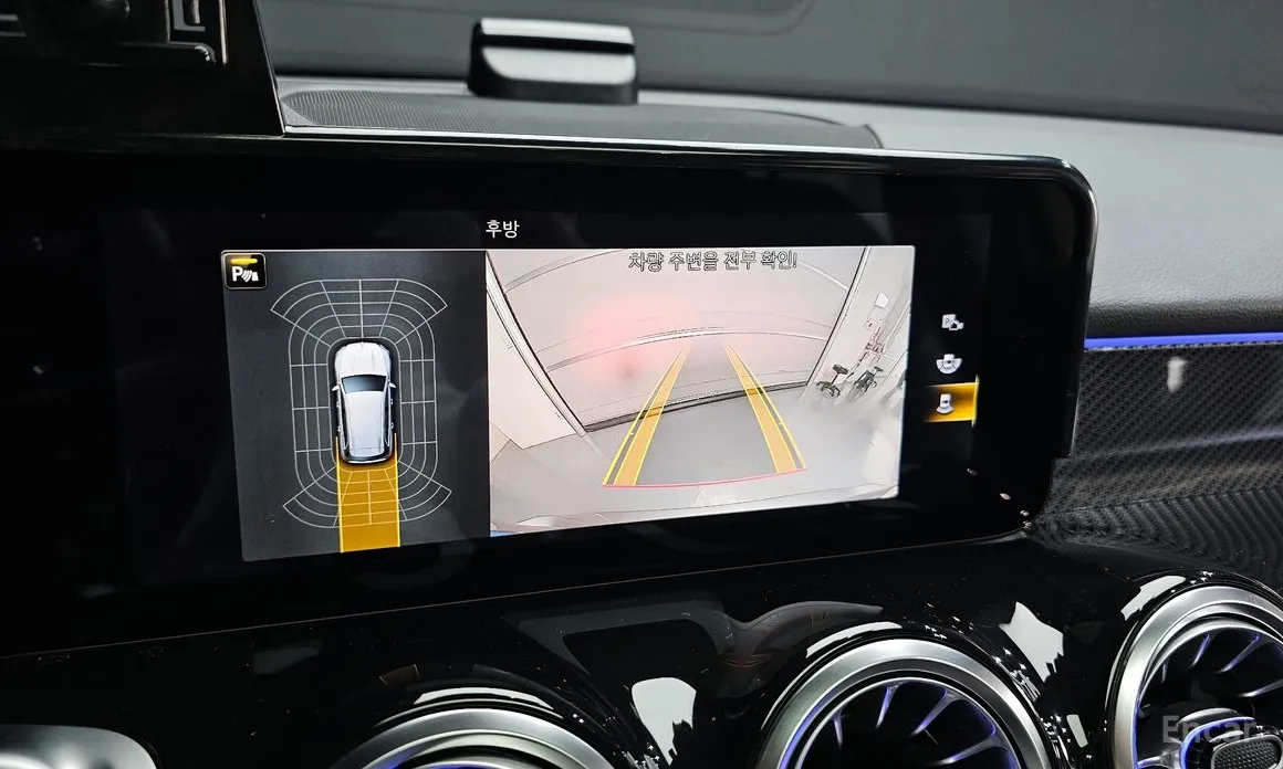 Mercedes-Benz GLB-Class 2020 AMG GLB35 4MATIC
