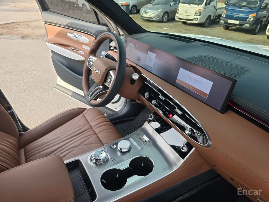 Фото 20 - Genesis GV70