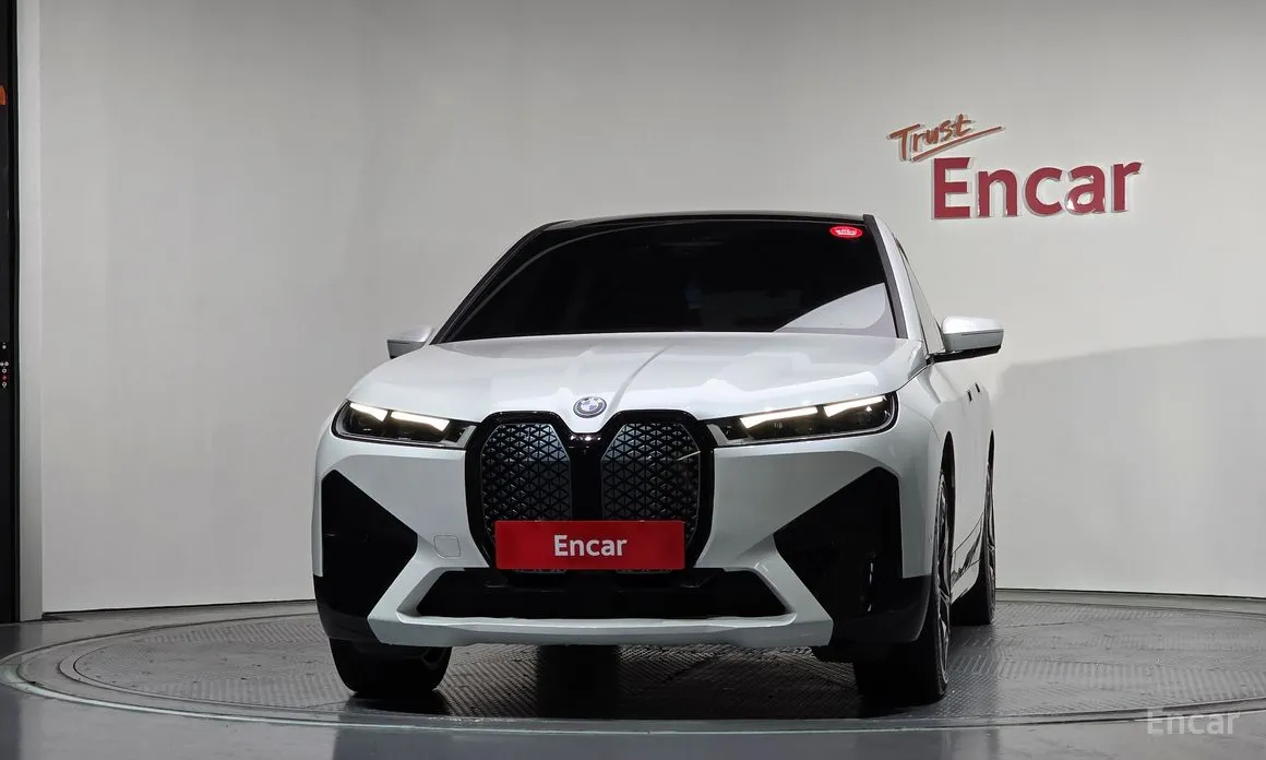 2021 BMW iX
