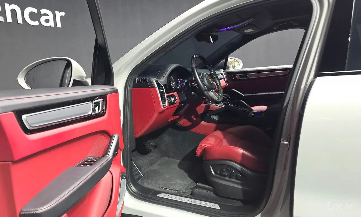 Porsche Cayenne 2019 3.0 E-HYBRID COUPE PLATINUM EDITION