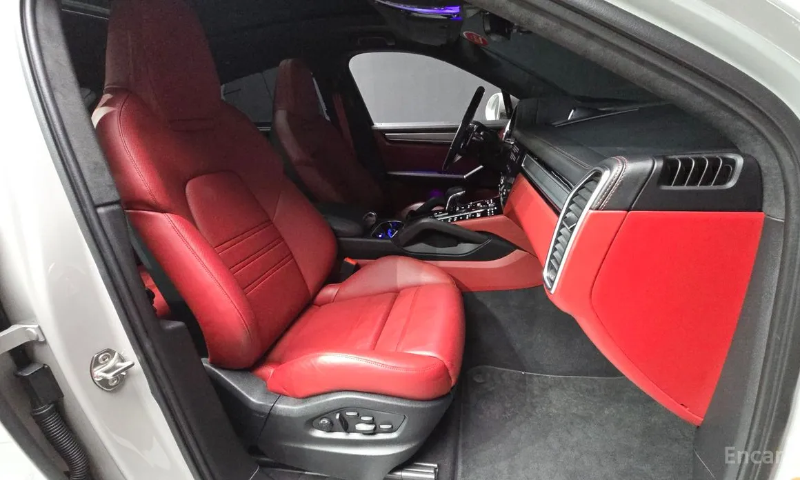 Porsche Cayenne 2019 3.0 E-HYBRID COUPE PLATINUM EDITION