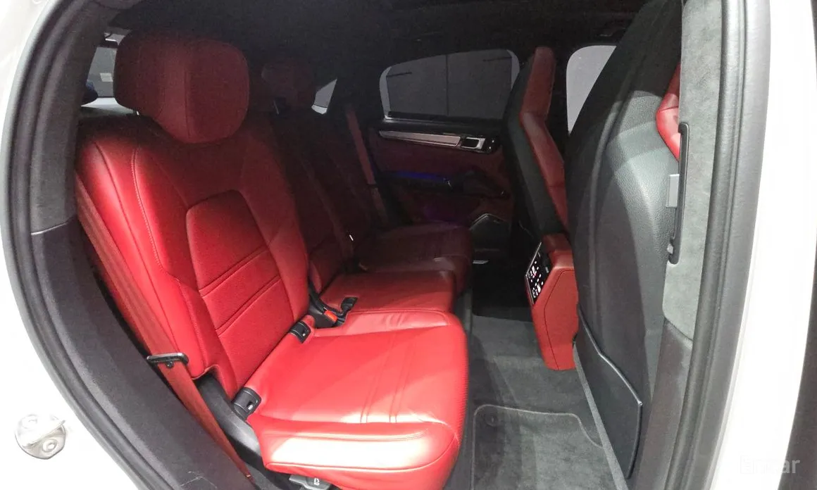 Porsche Cayenne 2019 3.0 E-HYBRID COUPE PLATINUM EDITION