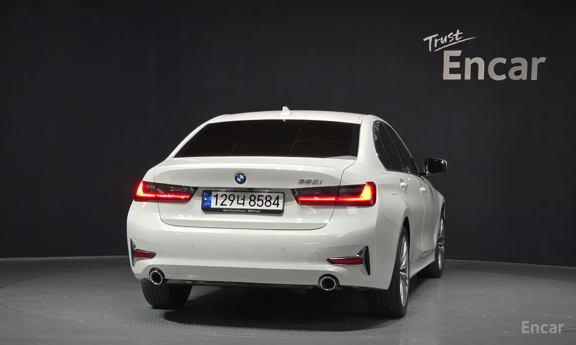 Фото 4 - BMW 3 Series