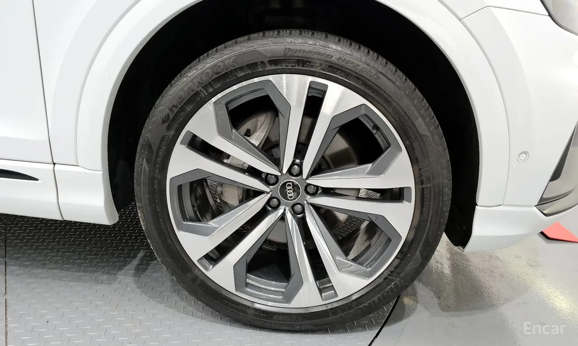 Audi Q8 2018 55 TFSI Quattro Premium