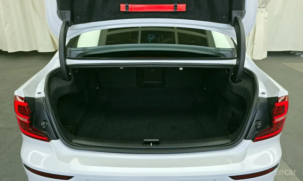 Volvo S60 2019 B5 Ultimate Bright