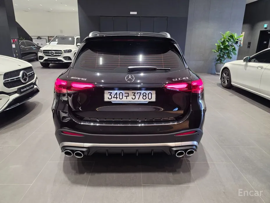 2023 Mercedes-Benz GLC-Class