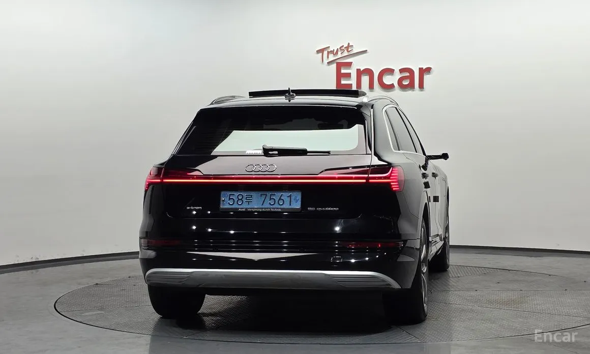 2020 Audi e-tron
