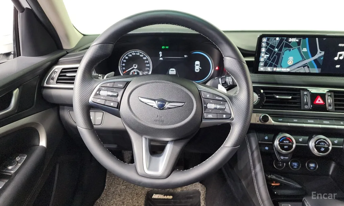 Photo 13 - Genesis G70