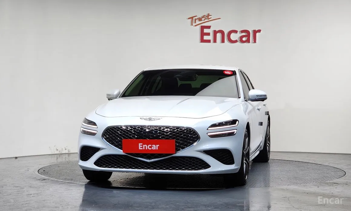 Photo 3 - Genesis G70