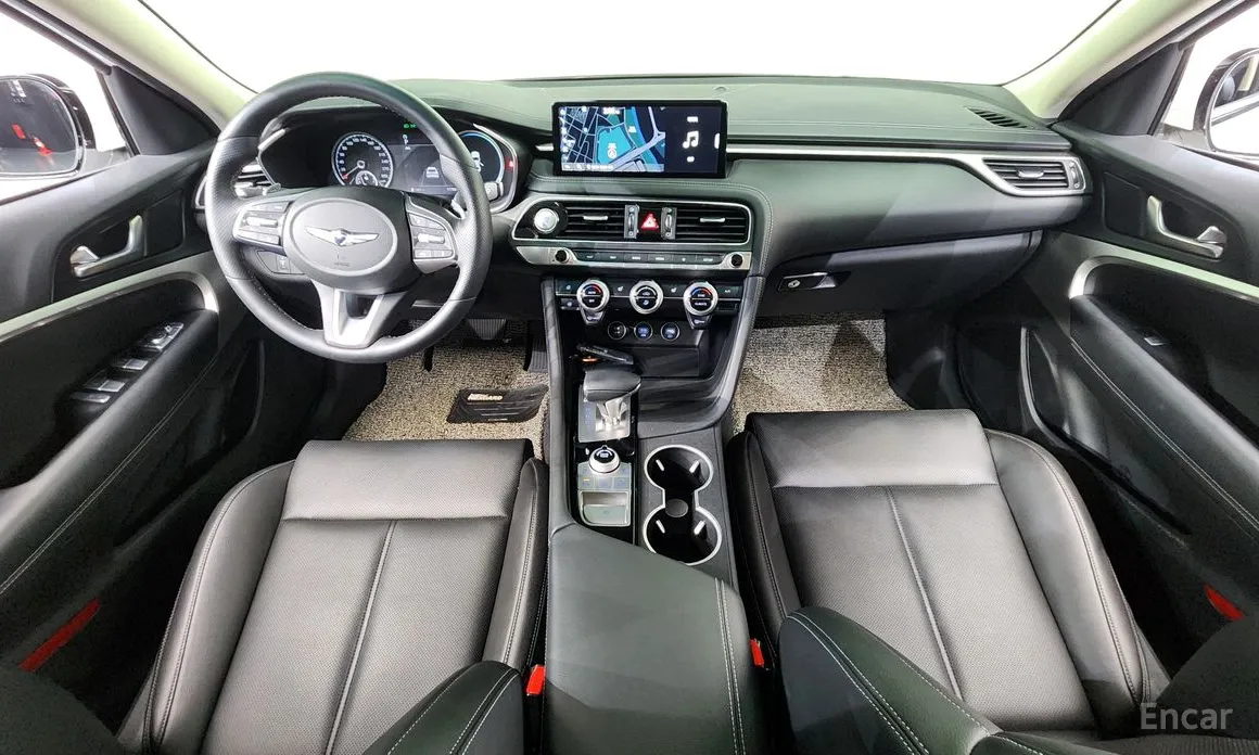 Photo 7 - Genesis G70