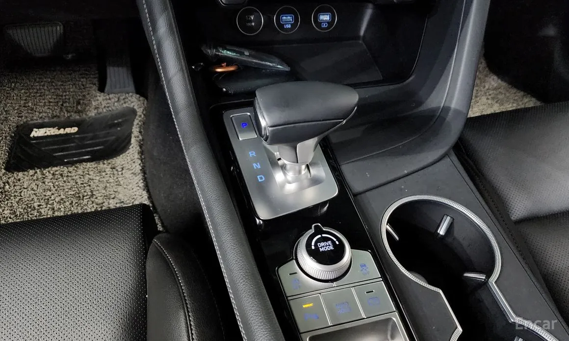Photo 9 - Genesis G70