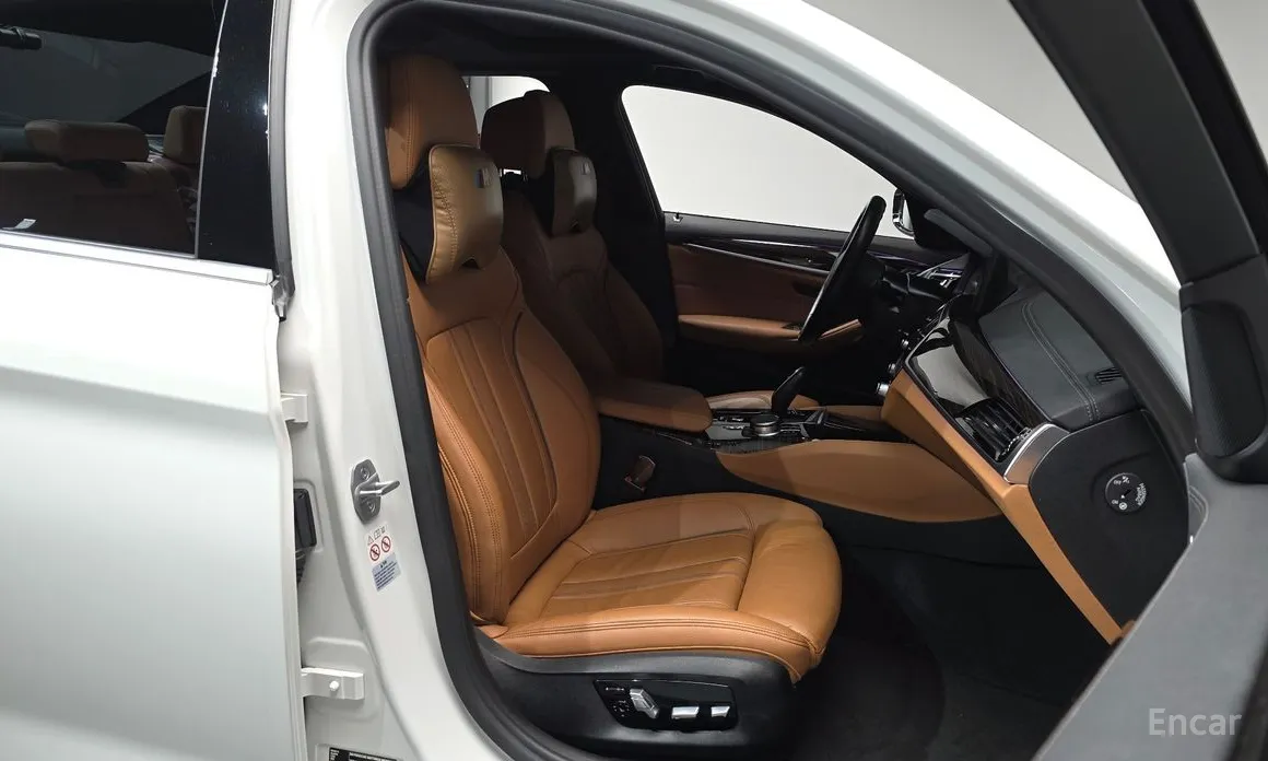 BMW 5 Series 2017 520i M Sport