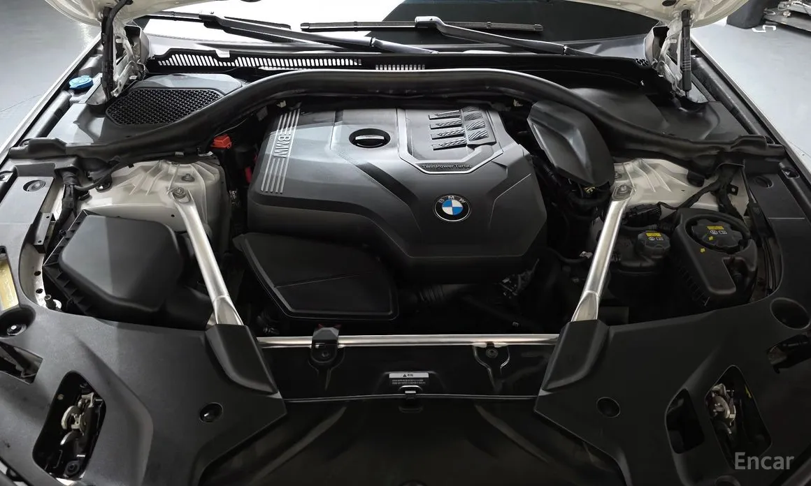 BMW 5 Series 2017 520i M Sport