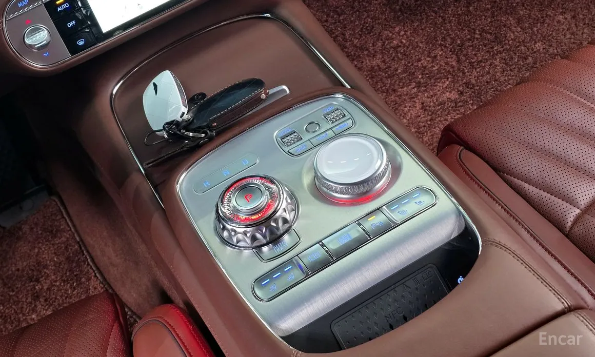 Фото 9 - Genesis G90
