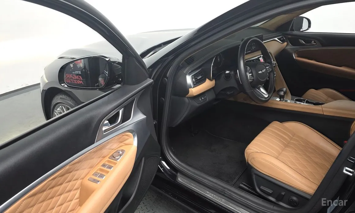 Photo 12 - Genesis G70
