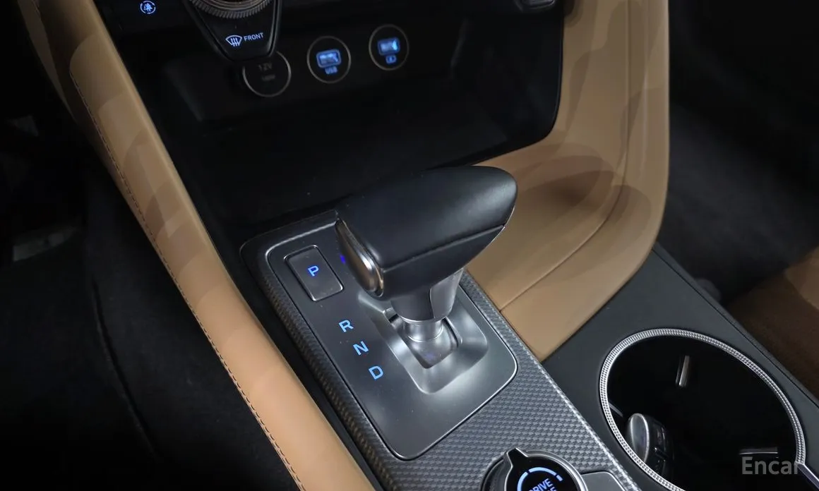 Photo 9 - Genesis G70