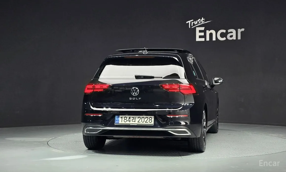 Фото 4 - Volkswagen Golf