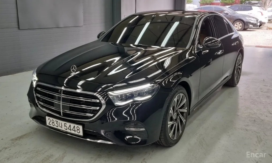 Mercedes-Benz E-Class 2024 E300 4MATIC Exclusive