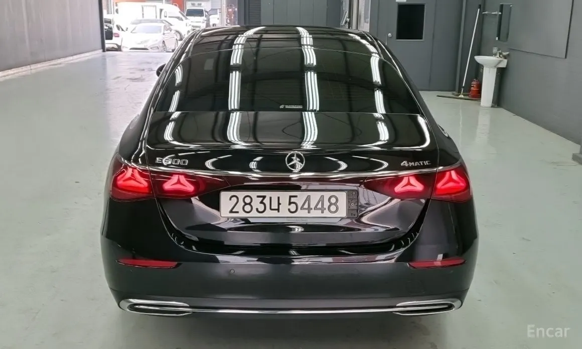 Mercedes-Benz E-Class 2024 E300 4MATIC Exclusive