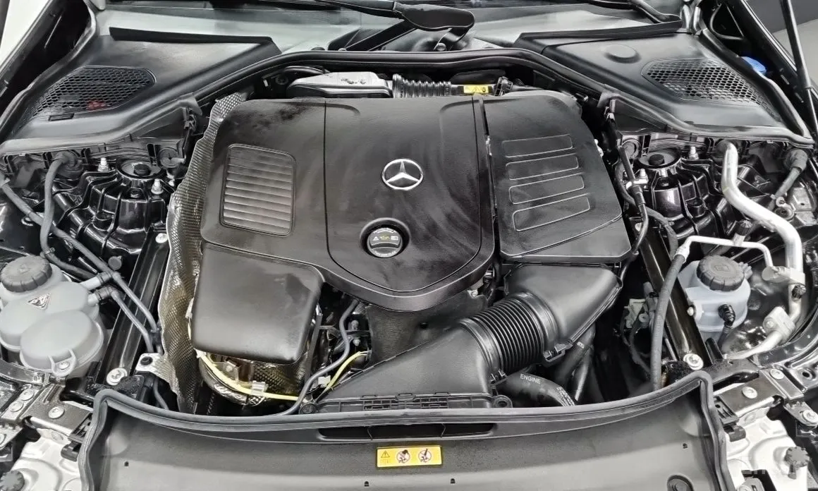 Mercedes-Benz E-Class 2024 E300 4MATIC Exclusive