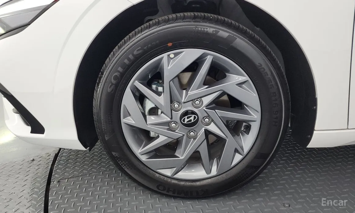 Фото 5 - Hyundai Avante