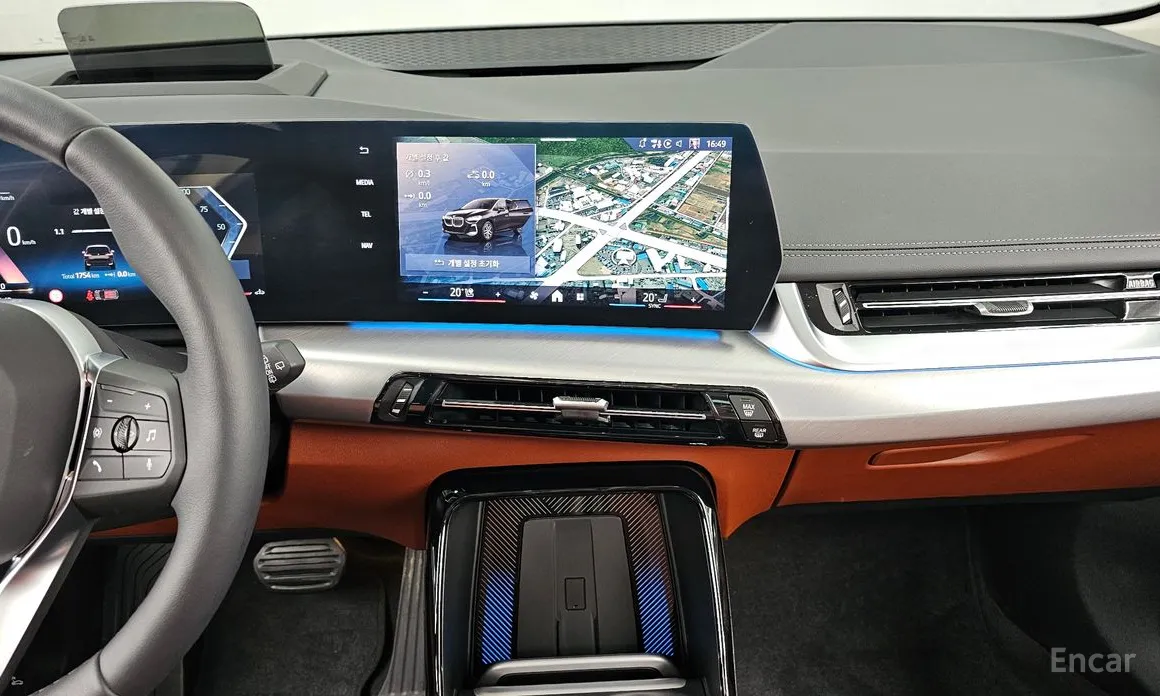 BMW 2 Series 2022 220i M Sport Design