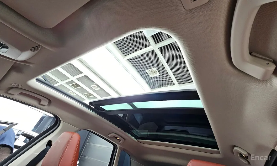 BMW 2 Series 2022 220i M Sport Design