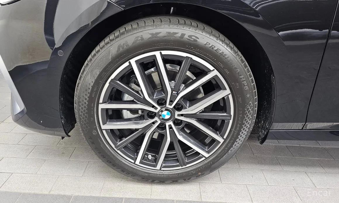 BMW 2 Series 2022 220i M Sport Design