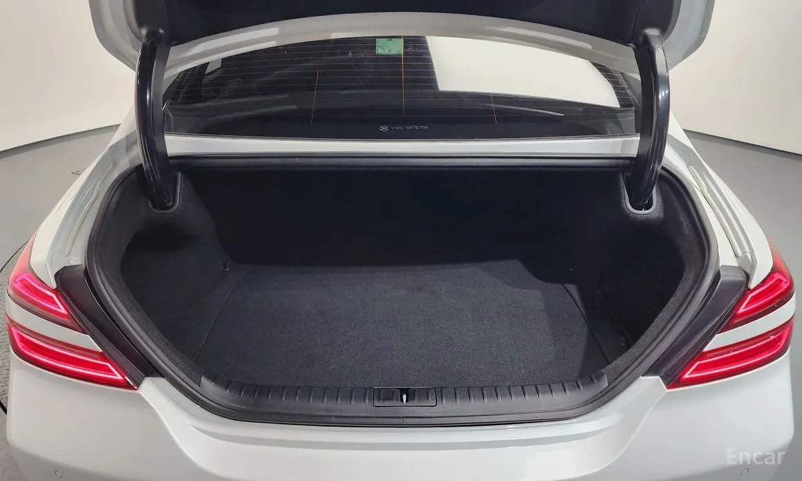 Genesis G70 2020 Gasoline 2.5T 2WD