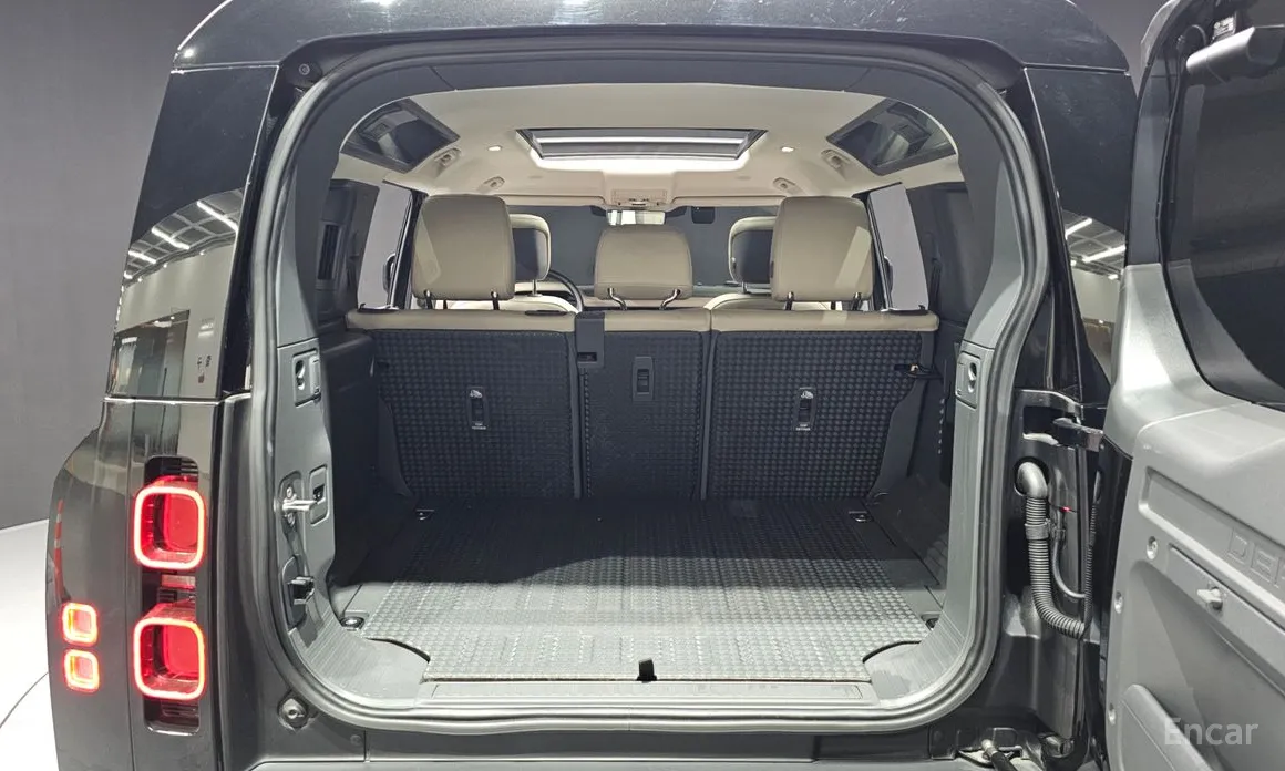 Фото 20 - Land Rover Defender