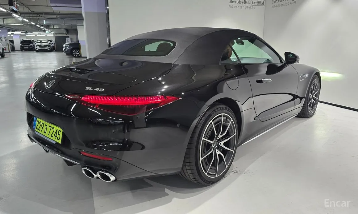 Mercedes-Benz SL-Class 2023 AMG SL43