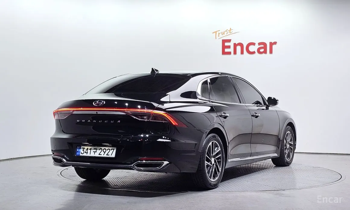 Фото 2 - Hyundai Grandeur