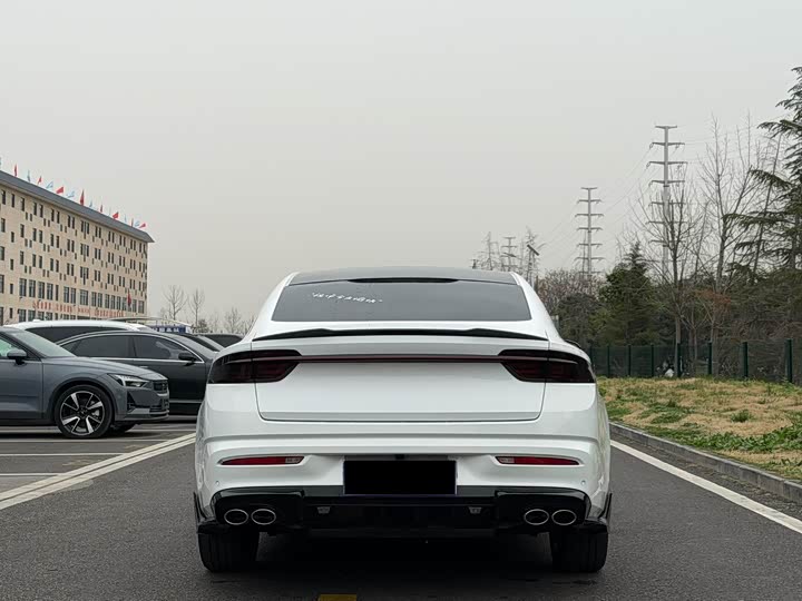 Фото 6 - Geely Preface
