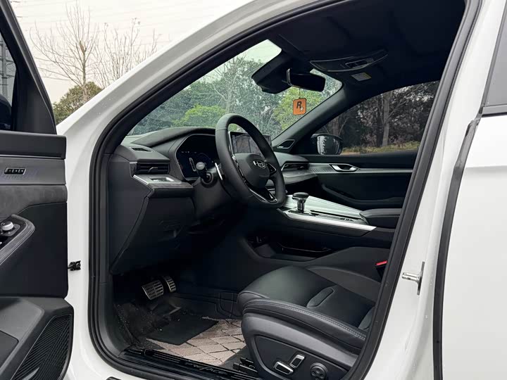 Фото 8 - Geely Preface