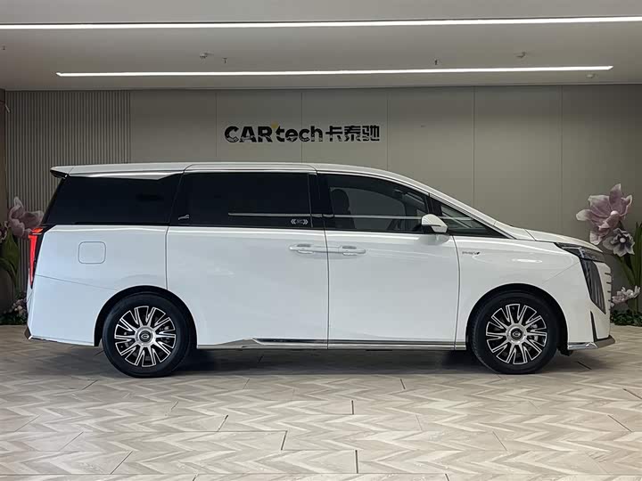 GAC Trumpchi E9 2025 2025款 E9 超级快充 尊享