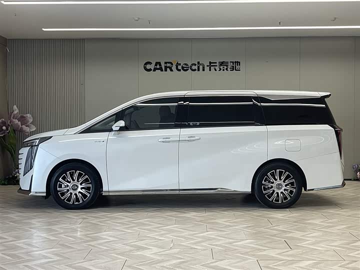 GAC Trumpchi E9 2025 2025款 E9 超级快充 尊享