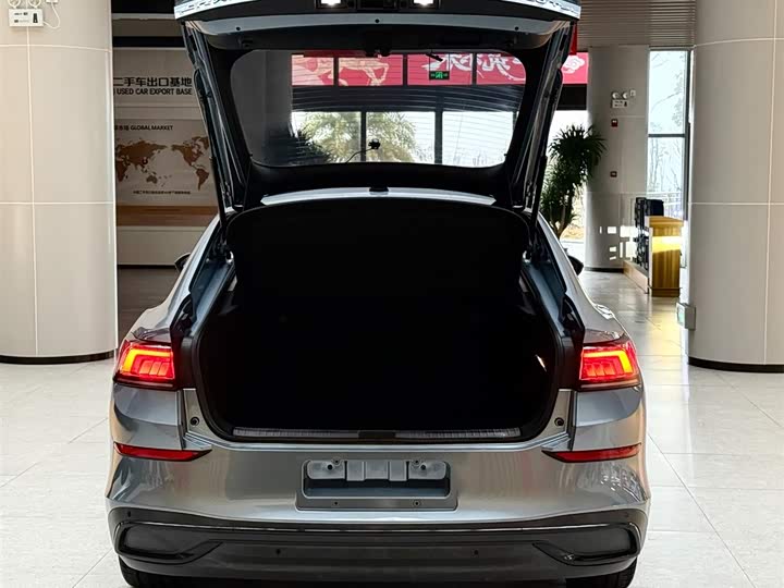 Volkswagen Lamando L 2022 2022款 凌渡L 280TSI DSG炫辣版