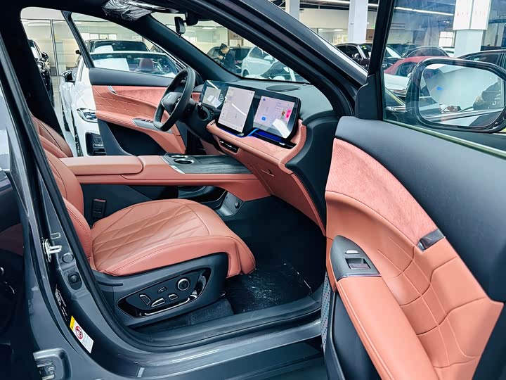 Changan CS75 Plus 2025 2025款 第四代 1.5T 新蓝鲸 智慧旗舰型