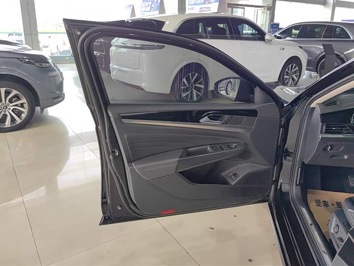 Фото 5 - Volkswagen Passat