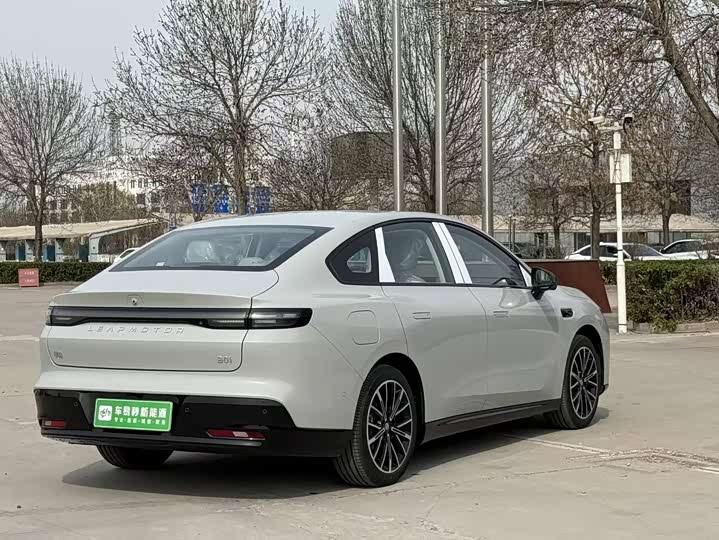 Leapmotor B01 2025 2025款 550舒享版